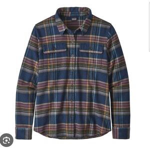 Patagonia Cotton Fjord Flannel Long Sleeve Button Down Shirt In Navy Plaid
